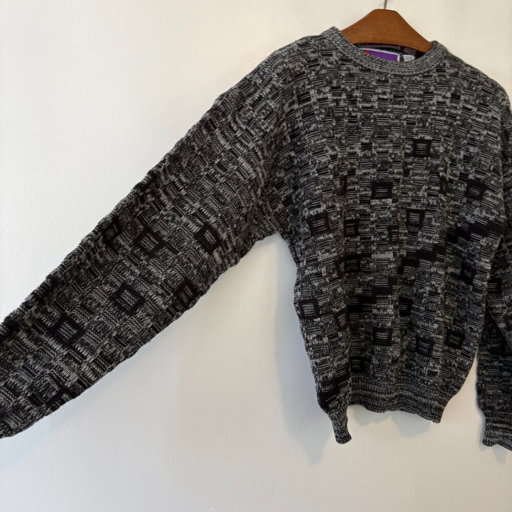 Vintage Sweater Graphix Grey Knit Pullover Sweater Size Medium - Picture 2 of 7